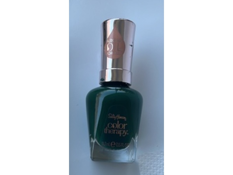 Sally Hansen Color Therapy Nail Polish, 453 Serene Green, 0.5 fl oz/14.7 mL