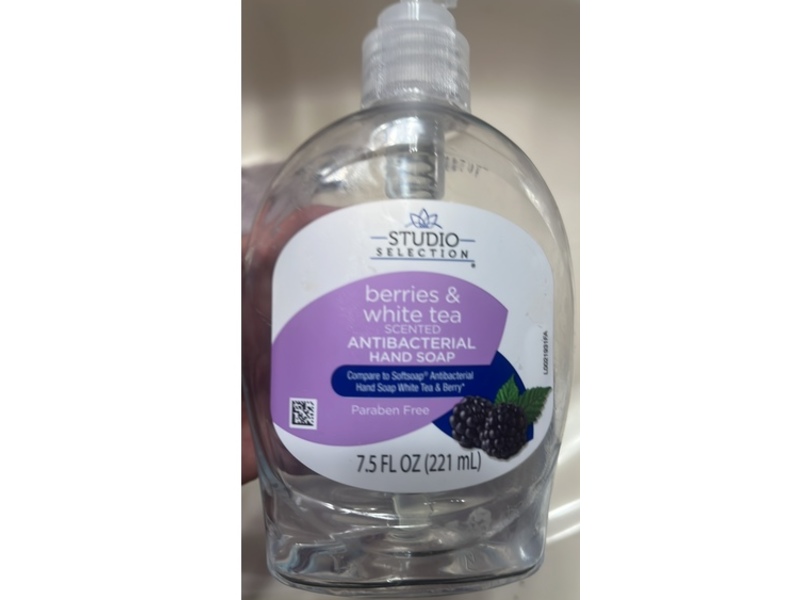 Studio Selection Antibacterial Hand Soap, Berries & White Tea Scented, 7.5 fl oz/221 mL