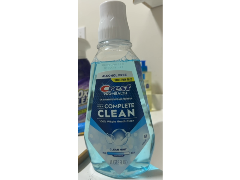 Crest Pro-Health Complete Clean Antiplaque Mouthwash, Clean Mint, 33.8 fl oz/1 L