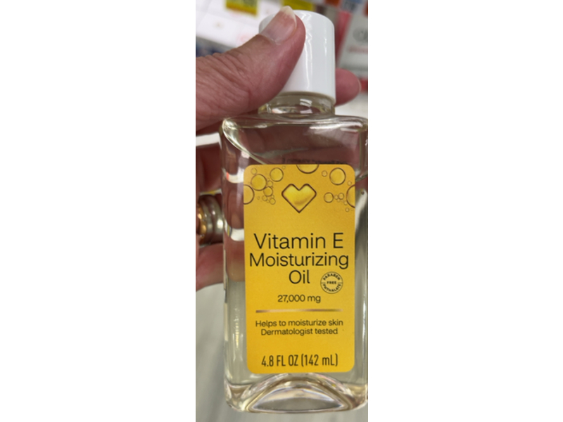 CVS Health Moisturizing Oil, Vitamin E, 4.8 fl oz/142 mL