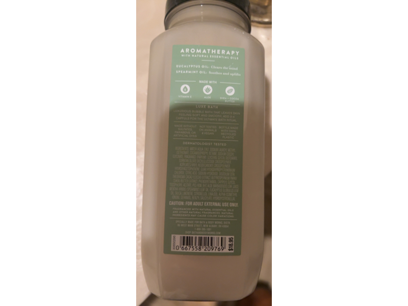 Bath & Body Works Aromatherapy Luxe Bath, Eucalyptus + Spearmint, 15 fl oz/445 mL