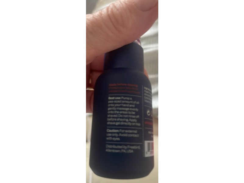 Freebird Lubricating Pre Shave Oil, Sandalwood, 1 fl oz/30 mL