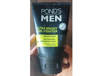 Pond's Men Ultra Bright Oil Fighter Facial Foam, Charcoal & Mint + Niacinamide, 100 g - Image 3