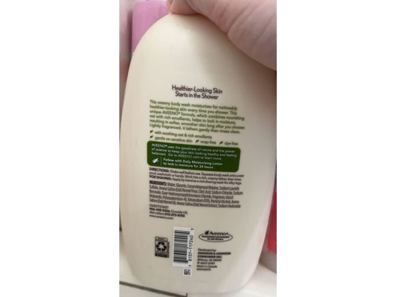 Aveeno Daily Moisturizing Body Wash, Dry Skin, Lighty Scented, 33 fl oz/975 mL