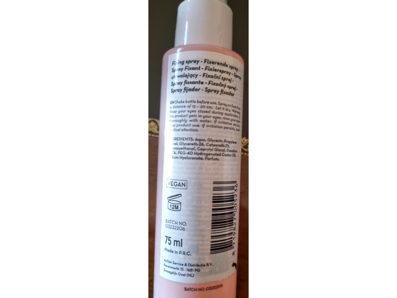 Max & More Long Lasting & Hydrating Fixing Spray, 75 mL