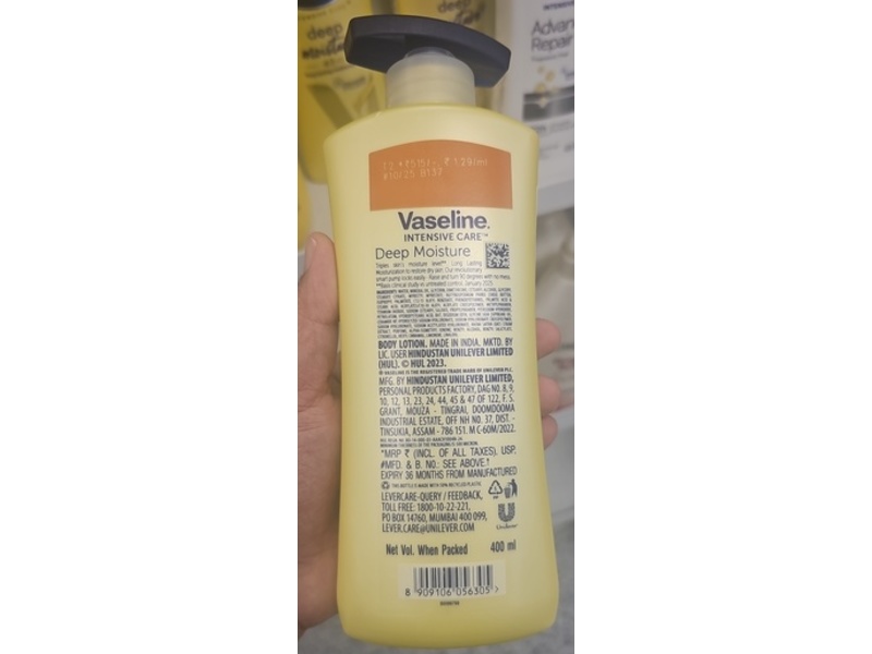Vaseline Intensive Care Deep Moisture Non-Sticky Lotion, 13.5 fl oz/400 mL