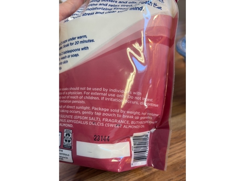 Equate Epsom Salt Magnesium Salt, Shea Butter & Almond Oil, 48 oz/1.36 kg