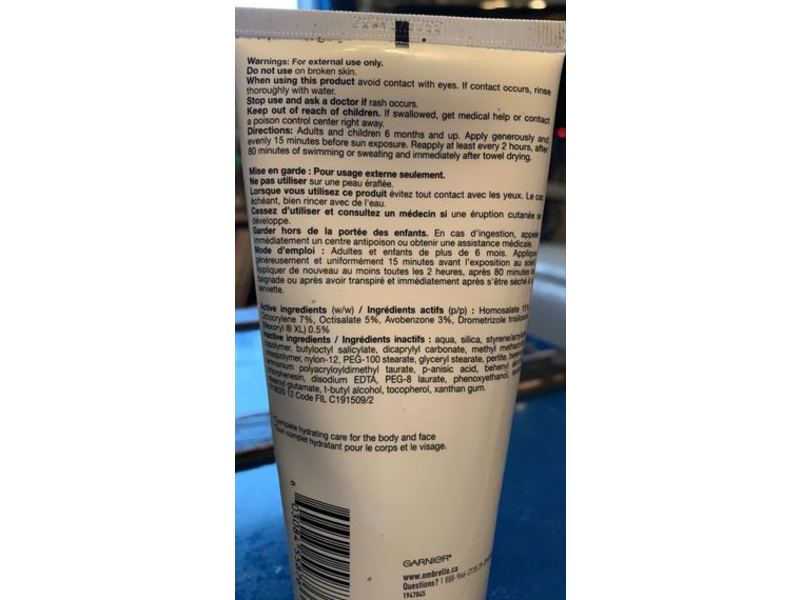 Garnier Ombrelle Complete Sunscreen Lotion, SPF 60, 200mL