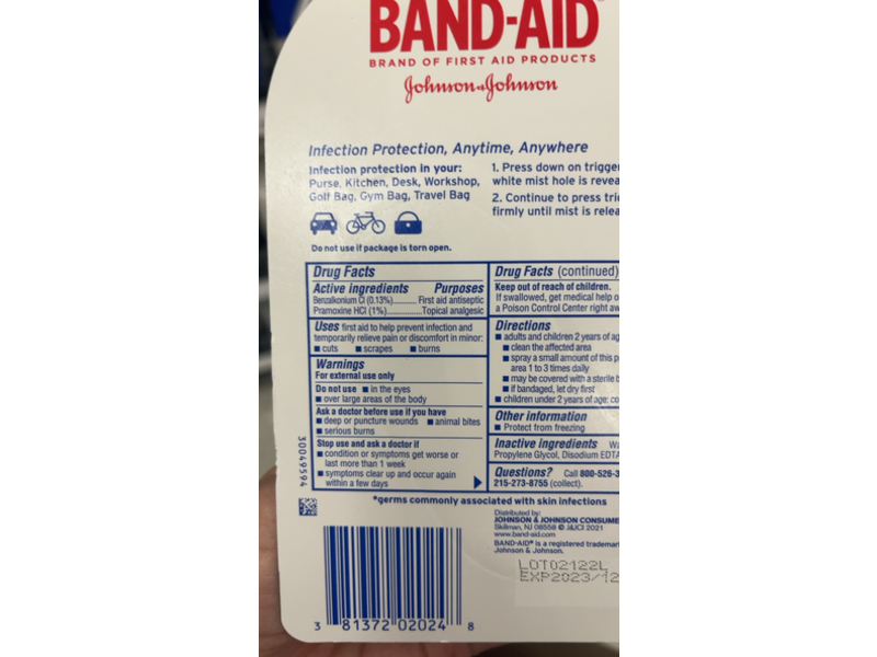 Band-Aid Antiseptic Cleansing To-Go-Spray, 0.26 fl oz/7.7 mL
