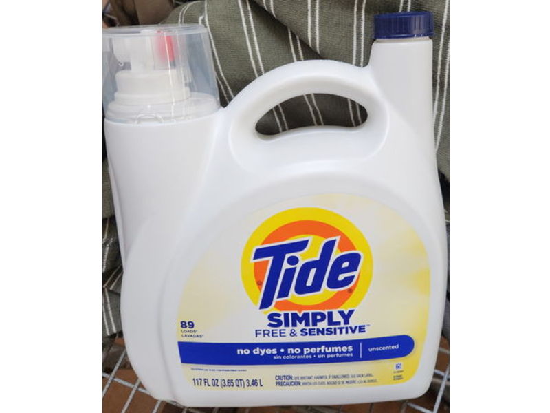 Tide Simply Free & Sensitive Liquid Detergent, Unscented, 89 Loads, 117 fl oz/3.46 L