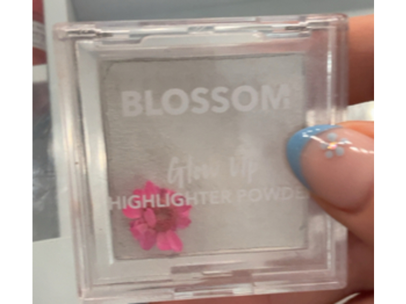 Blossom Glow Up Highlighter Powder, Opal, 4.5 g
