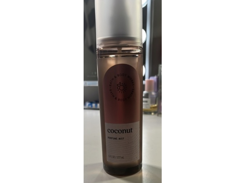 Bath & Body Works Perfume Mist, Coconut, 6 fl oz/177 mL