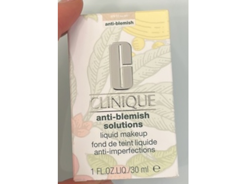 Clinique Anti-Blemish Solutions Liquid Makeup, WN 01 Flax, 1 fl oz/30 mL