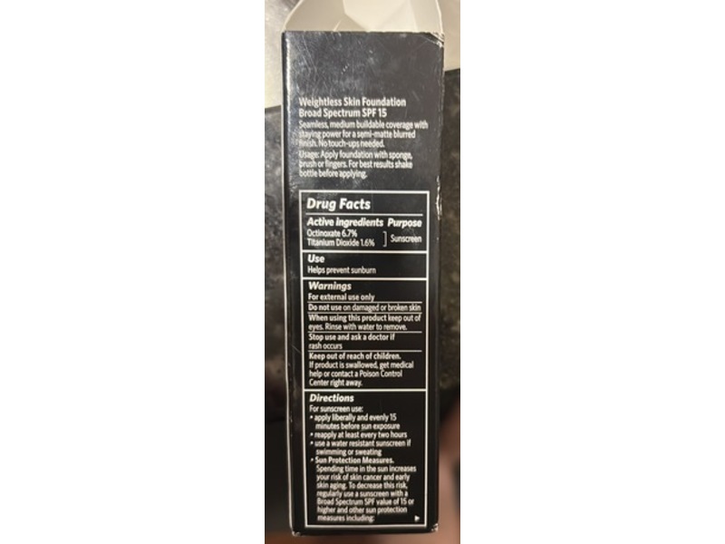 Bobbi Brown Weightless Skin Foundation, Neutral Ivory, SPF 15, 1 fl oz/30 mL