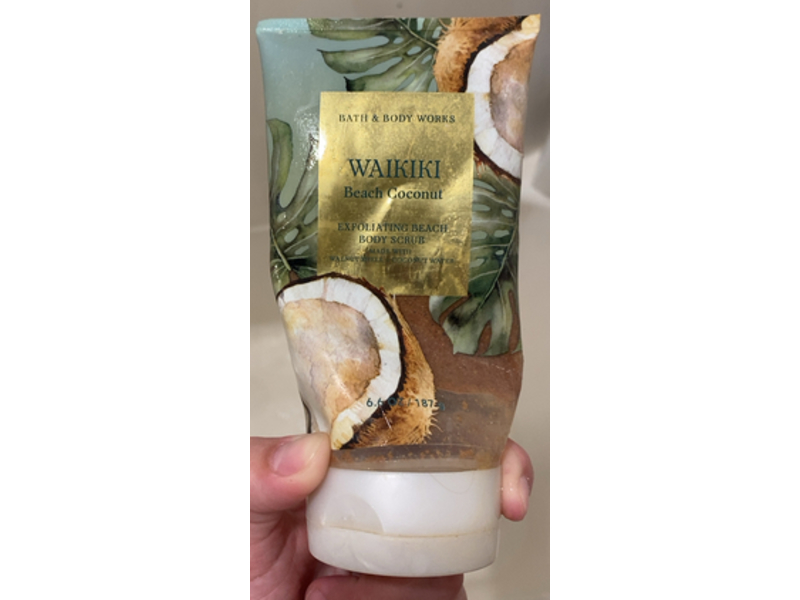 Bath & Body Works Exfoliating Beach Body Scrub, Waikiki Beach Coconut, 6.6 oz/187 g