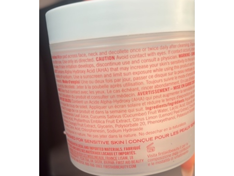 First Aid Beauty Brighten & Glow Facial Radiance Pads, Glycolic + lactic Acids, 60 Count