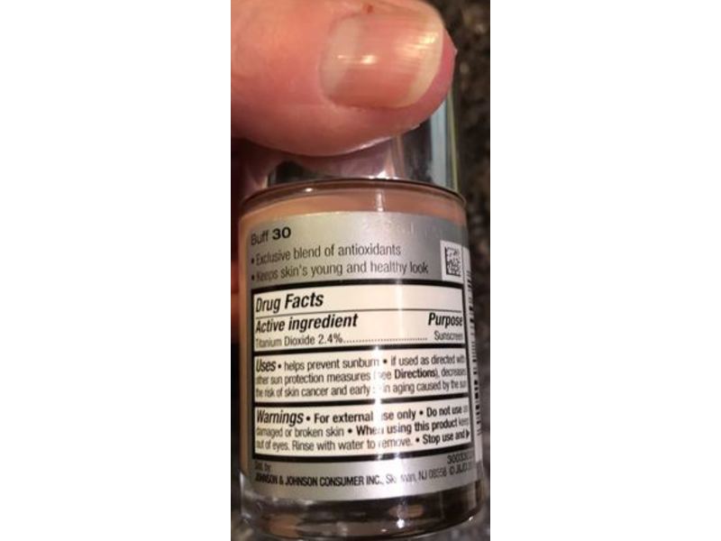 Neutrogena Healthy Skin Liquid Makeup, SPF 20, Buff 30, 1 fl oz/30 mL