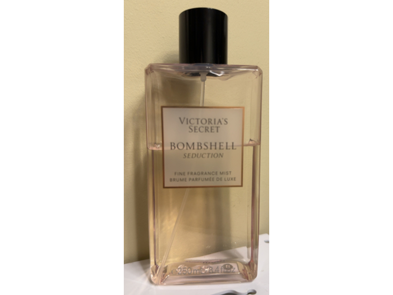 Victoria's Secret Fine Fragrance Mist, Bombshell Seduction, 8.4 fl oz/250 mL