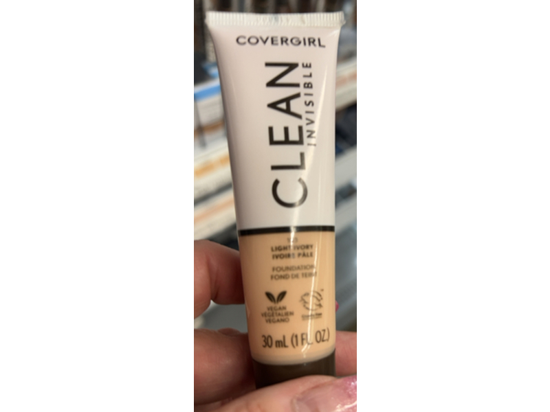 Covergirl Clean Invisible Foundation, 103 Light Ivory, 1 fl oz/30 mL