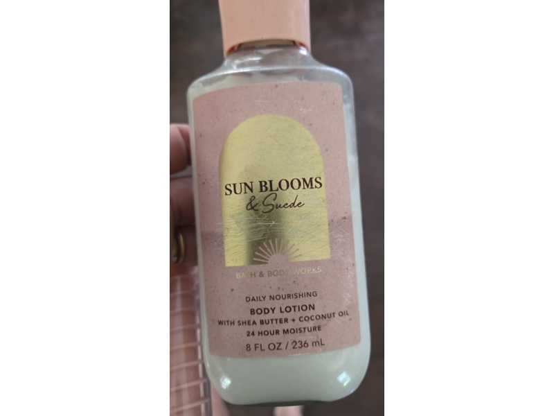Bath & Body Works Body Lotion, Sun Blooms & Suede, 8 fl oz/236 mL