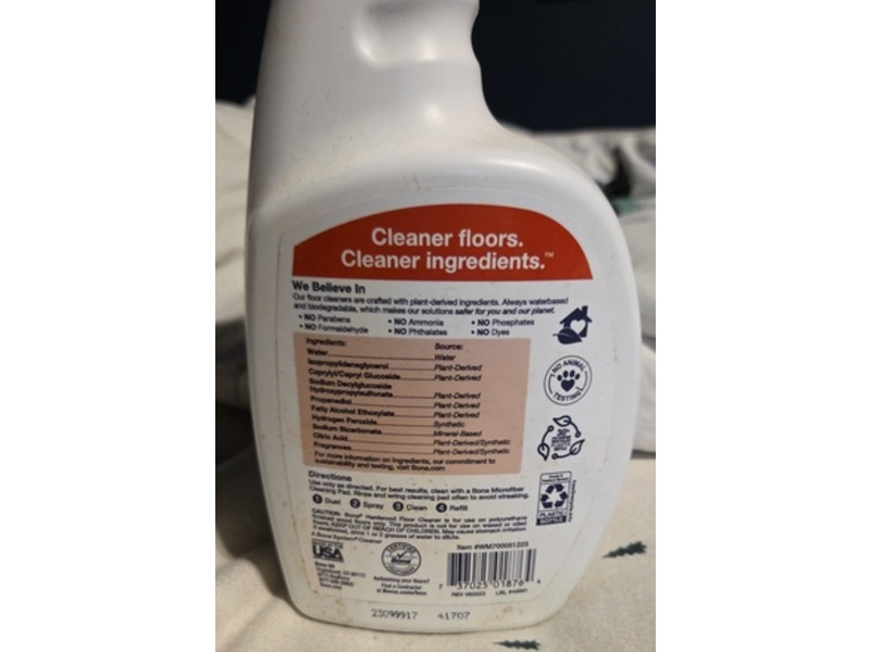 Bona Hardwood Floor Cleaner, Cedar Wood Scent, 32 fl oz/946 mL