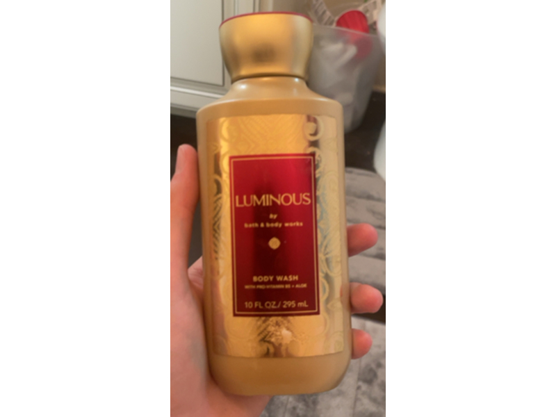 Bath & Body Works Luminous Body Wash, Pro-Vitamin B5 + Aloe, 10 fl oz/295 mL