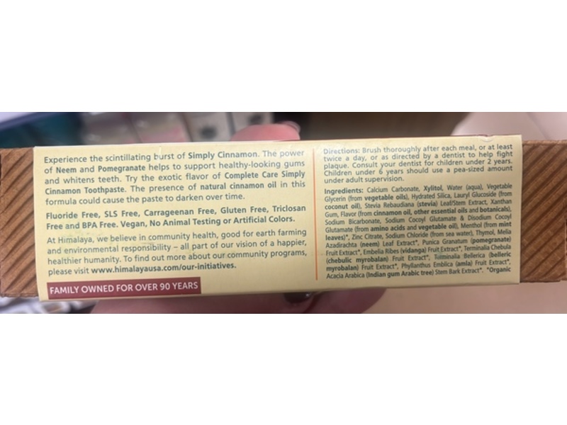 Himalaya Botanique Complete Care Toothpaste, Simply Cinnamon, 5.29 oz/150 g