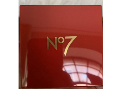 Boots No7 Eyeshadow & Lip Gloss Gift Set