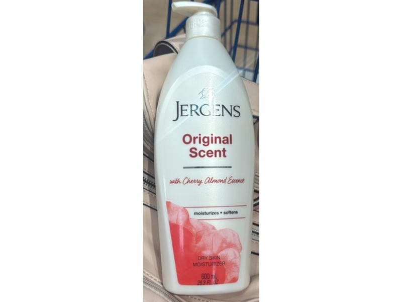 Jergens Cherry Almond Essence Moisturizer, Original Scent, 20.3 fl oz/600 mL