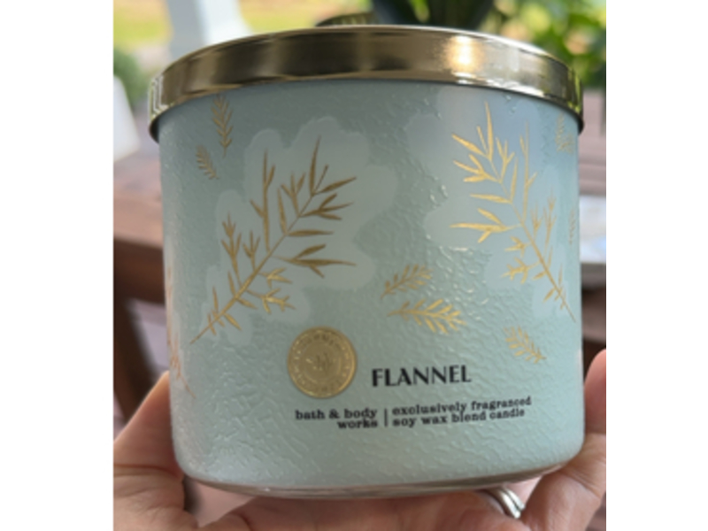 Bath & Body Works Soy Wax Blend Candle, Flannel, 14.5 oz/411 g