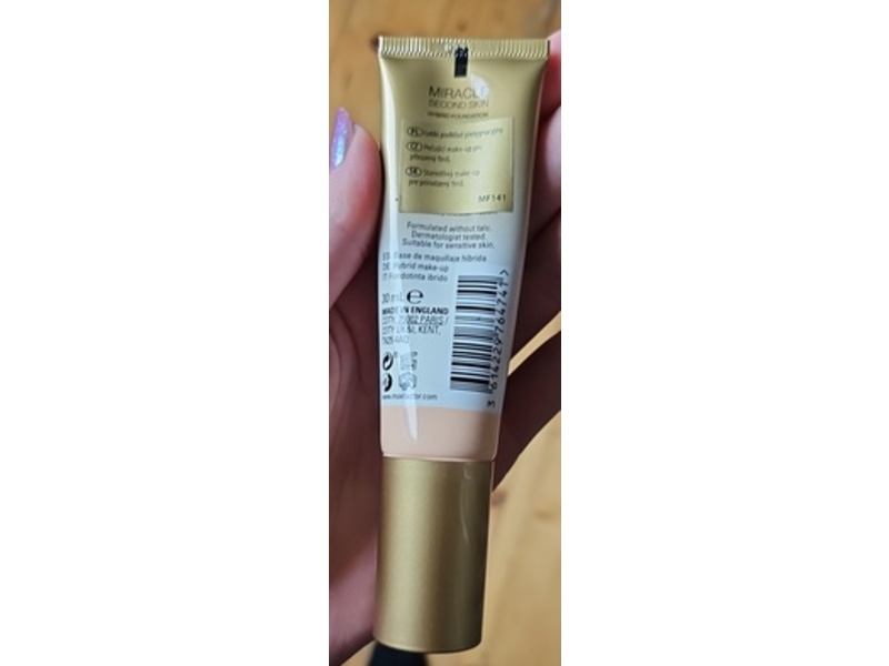 Max Factor Miracle Second Skin Hybrid Foundation, SPF 20, 01 Fair, 1.01 oz/30 mL