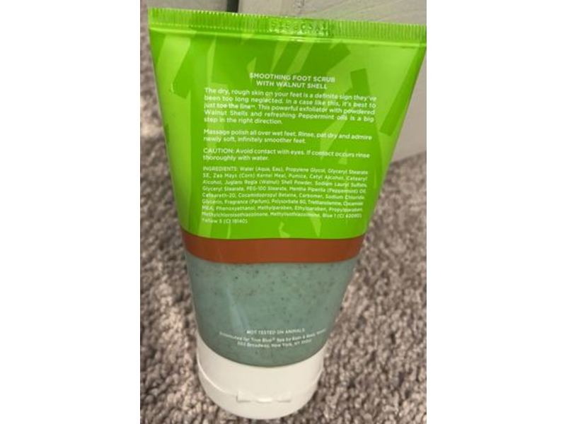 Bath and Body Works True Blue Spa Smoothing Foot Scrub, Walnut Shell, 4 fl oz/118 mL