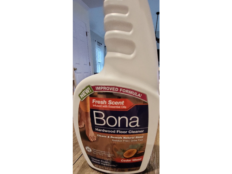 Bona Hardwood Floor Cleaner, Cedar Wood, 32 fl oz/946 mL