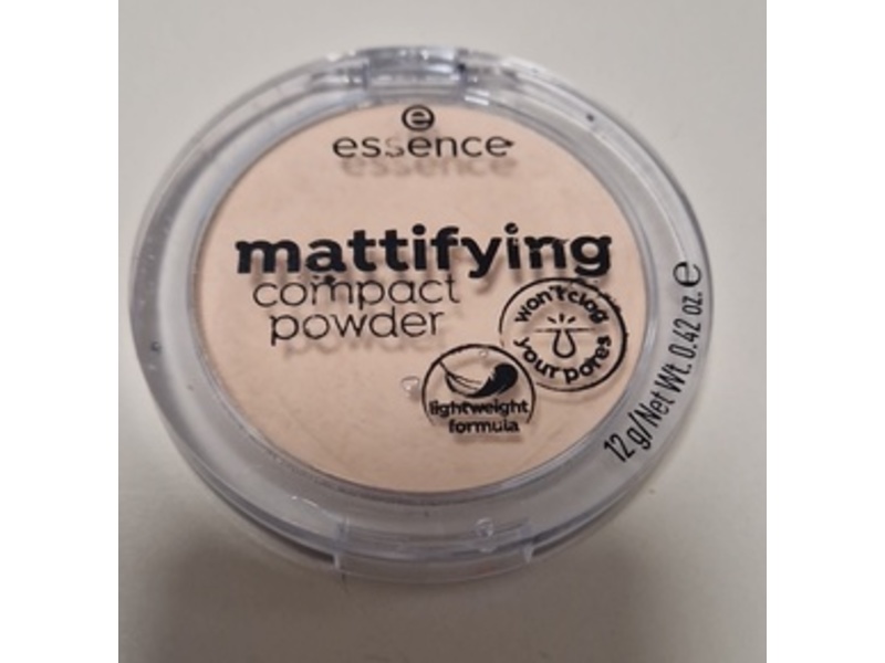 Essence Mattifying Compact Powder, 11 Pastel Beige, 0.42 oz/12 g