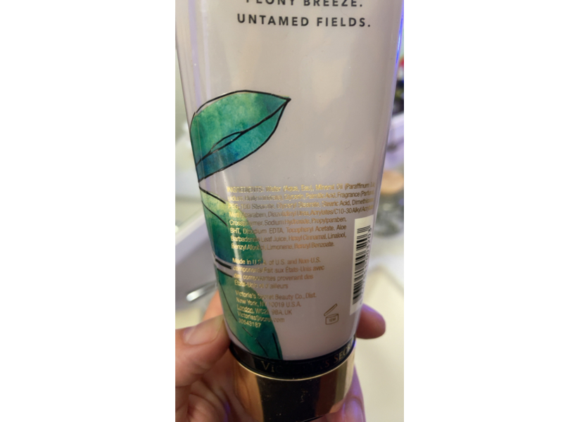 Victoria's Secret Fragrance Body Lotion, Passion Flowers, 8 fl oz/236 mL