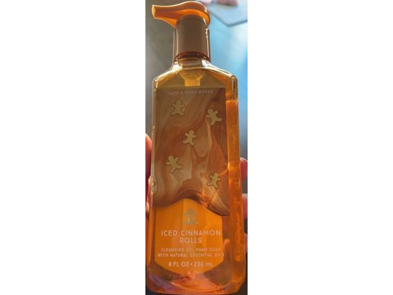 Bath & Body Works Iced Cinnamon Rolls Cleansing Gel Hand Soap, 8 fl oz/236 mL