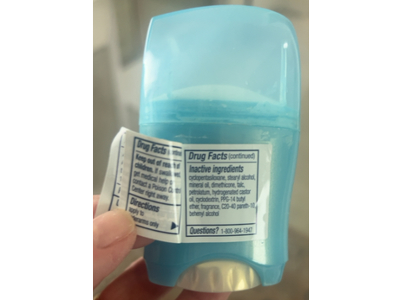 Secret Outlast Invisible Solid Antiperspirant/Deodorant, Completely Clean, 0.5 oz/14 g, Pack of 3