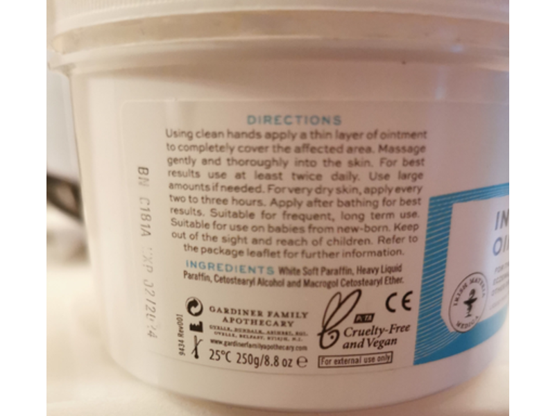 Elave Sensitive Care Intensive Ointment, 8.8 oz/250 g