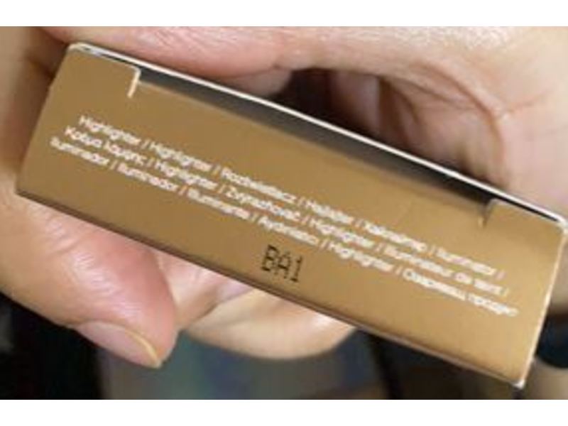 Becca Shimmering Skin Perfector Pressed Highlighter, Champagne Pop, 0.08 oz/2.5 g