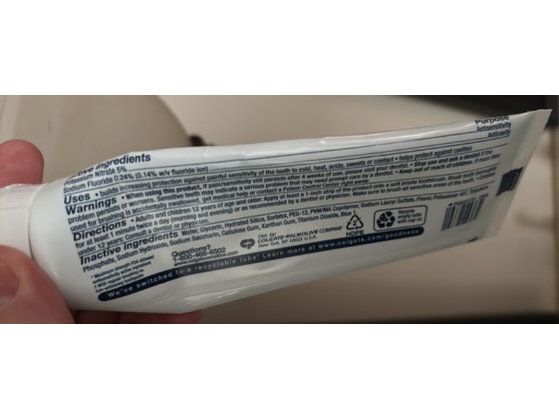 Colgate Maximum Strength Whitening Toothpaste, 6 oz/170 g, Pack Of 10