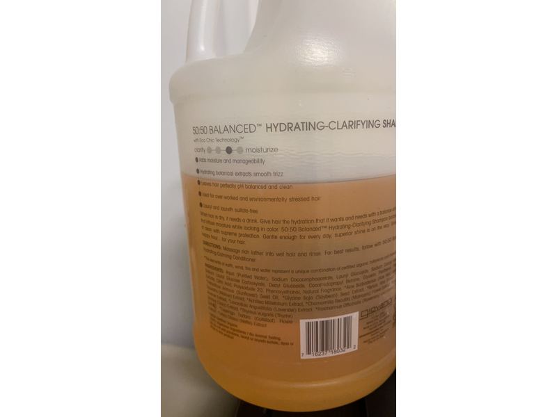 Giovanni 50:50 Balanced Hydrating Clarifying Shampoo, 128 fl oz/3785 mL