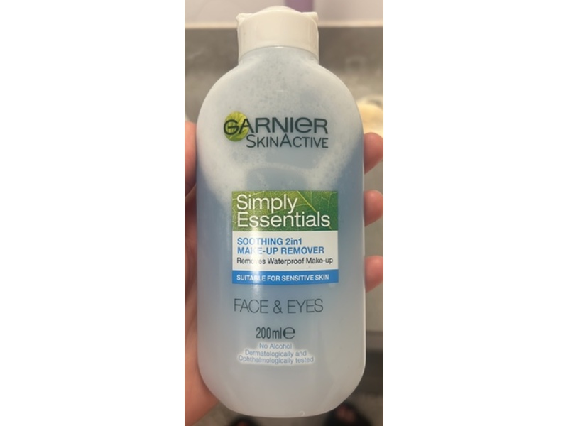 Garnier Skin Active Simply Essentials Soothing 2 In 1 Make-Up Remover, 200 mL