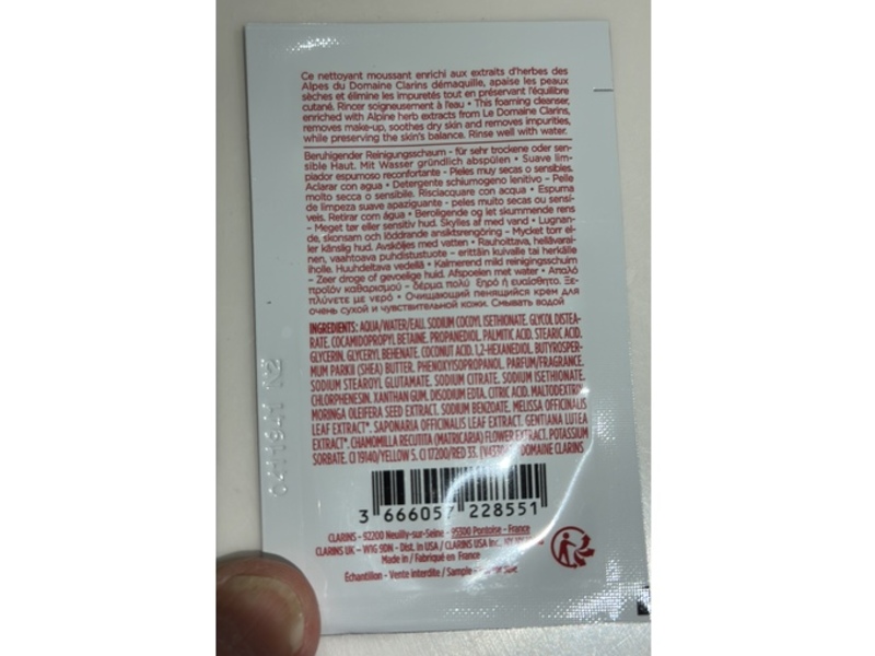 Clarins Soothing Gentle Foaming Cleanser, Shea Butter & Golden Gentian Extract, 0.07 oz/2 mL