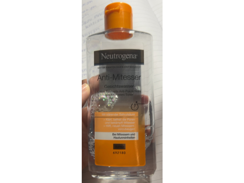 Neutrogena Anti-Blackhead Facial Water, 200 mL