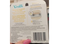 Gillette Venus MoistureGlide Razor Blades, Argan Oil & Vitamin E, 0.54 fl oz/15 g, 6 Count - thumbnail 3