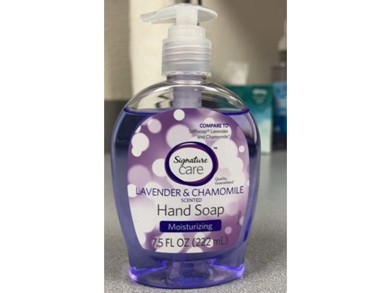 Signature Care Moisturizing Hand Soap, Lavender & Chamomile, 7.2 fl oz/222 mL