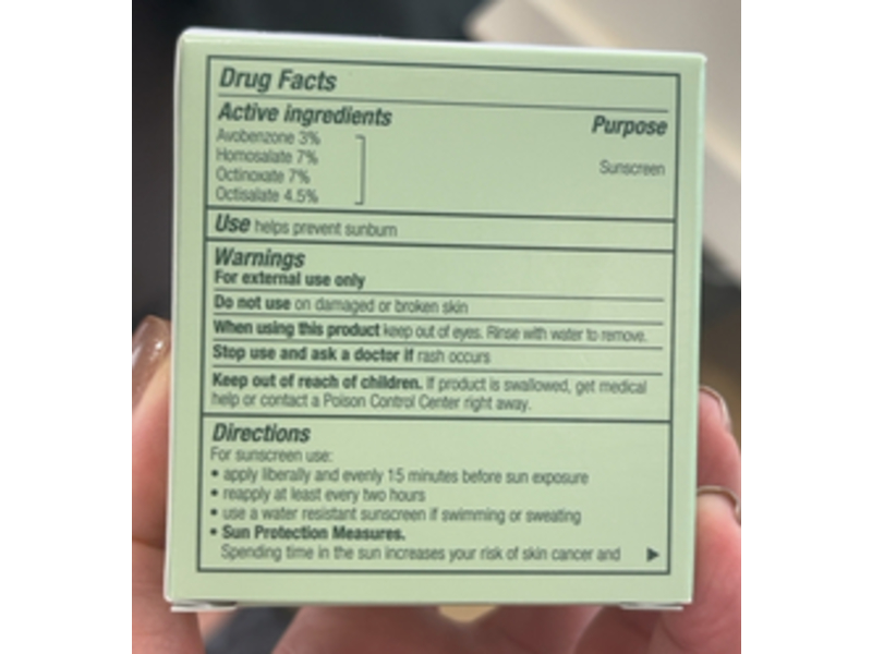 Clinique Moisture Surge Sheer Hydrator, SPF 28, 2.5 oz/75 mL