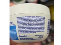 Nivea Facial Ultra-Light Nourishing Facial Cream, 100 g - thumbnail 3