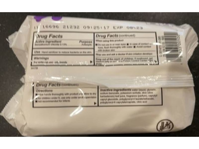 Up & Up Antibacterial Moist Hand Wipes, Fresh Scent, 72 Count