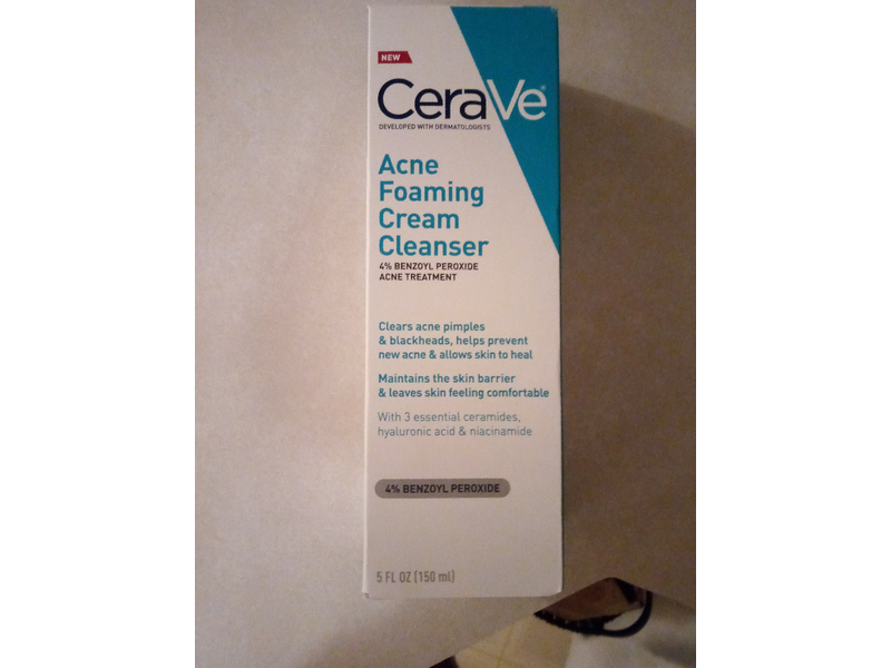 CeraVe Acne Foaming Cream Cleanser, 5 fl oz (150 mL)
